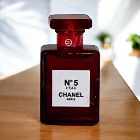 NIB! Chanel No5 L'eau Limited Red Edition-E.D.P. 7.5ML/.25FL OZ MINI - Picture 2 of 3